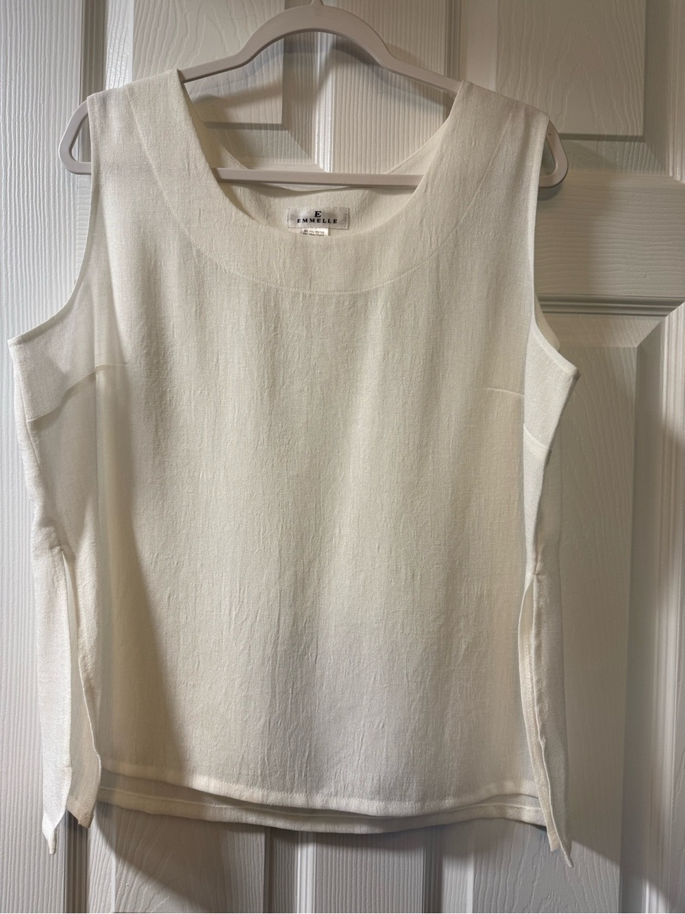 Emmelle Ladies Designer Shell Top in soft white sz XL
